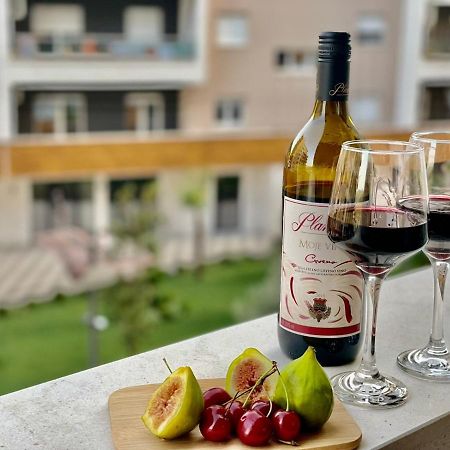Olive Square Apartment Budva Eksteriør billede