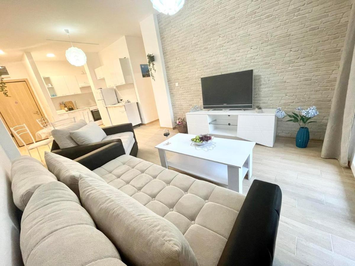 Olive Square Apartment Budva Eksteriør billede