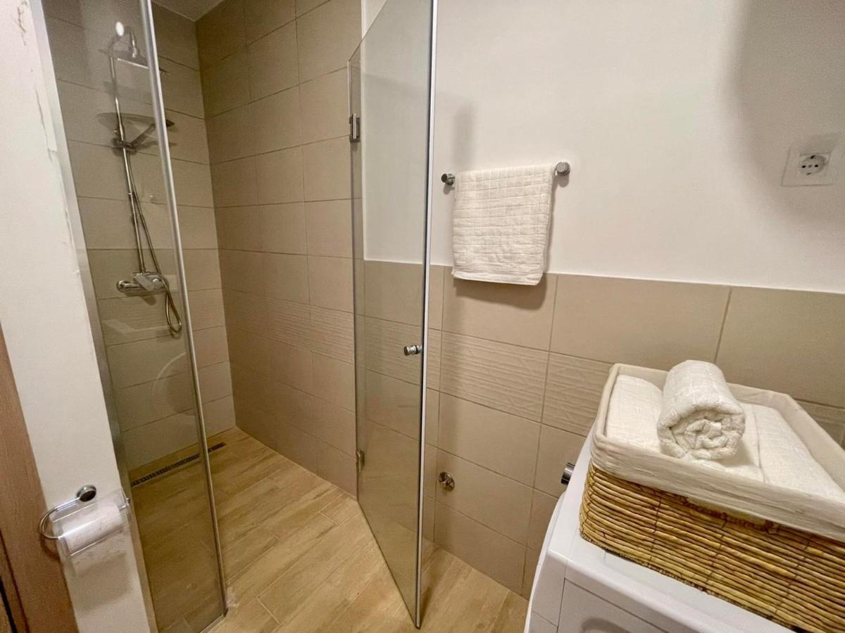Olive Square Apartment Budva Eksteriør billede