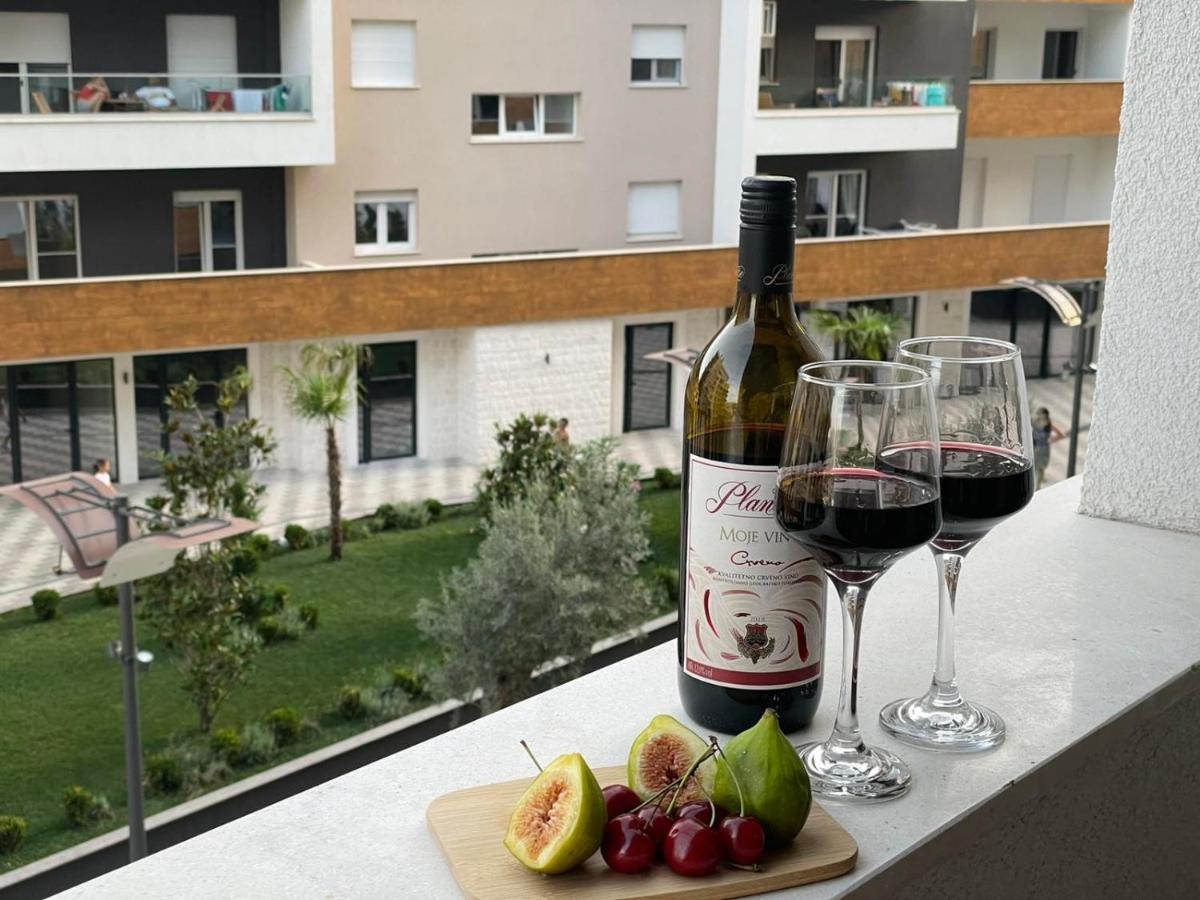 Olive Square Apartment Budva Eksteriør billede